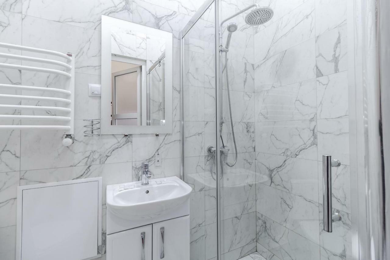 Kumpel Apartment Lviv Eksteriør bilde