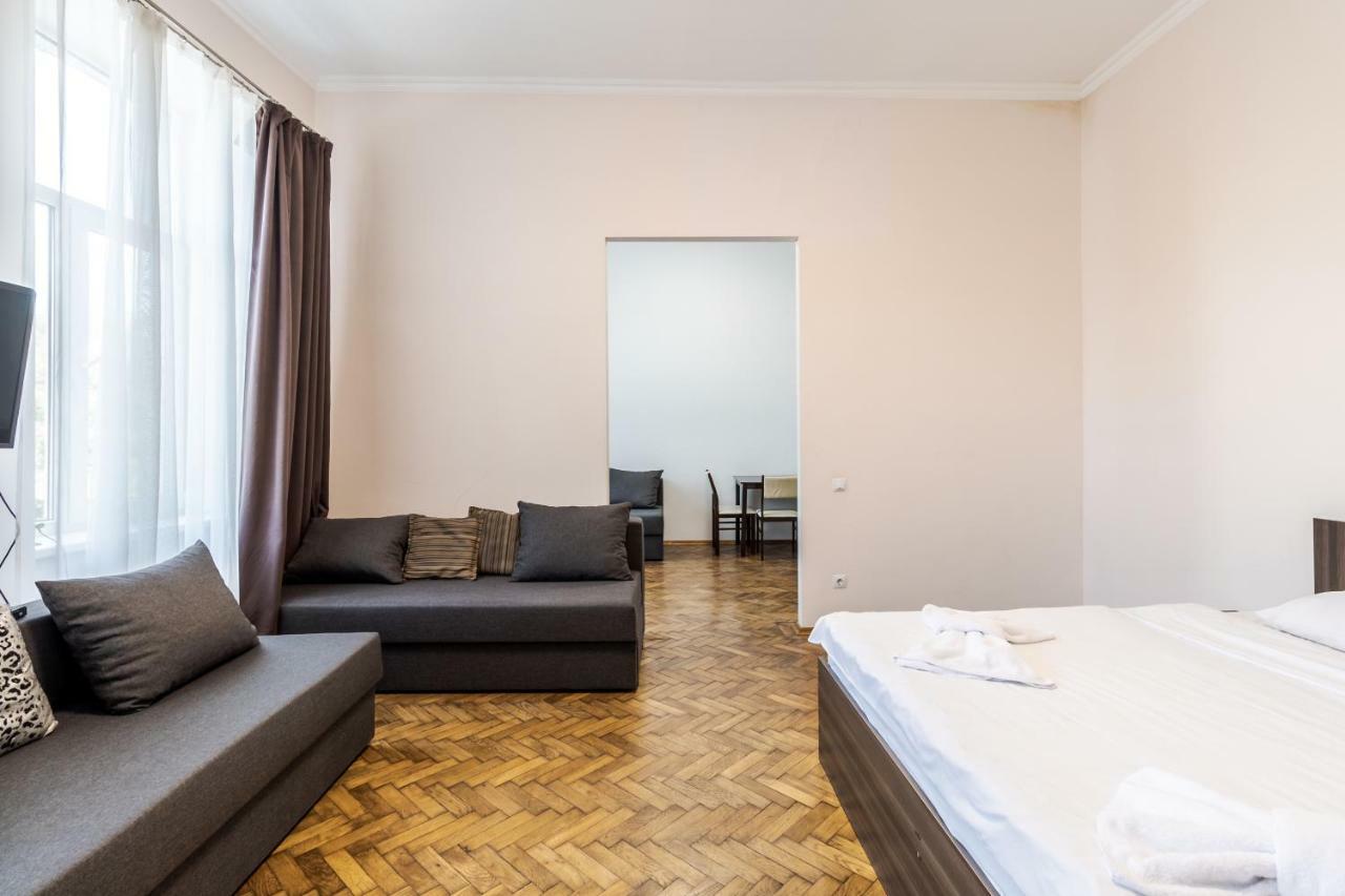 Kumpel Apartment Lviv Eksteriør bilde