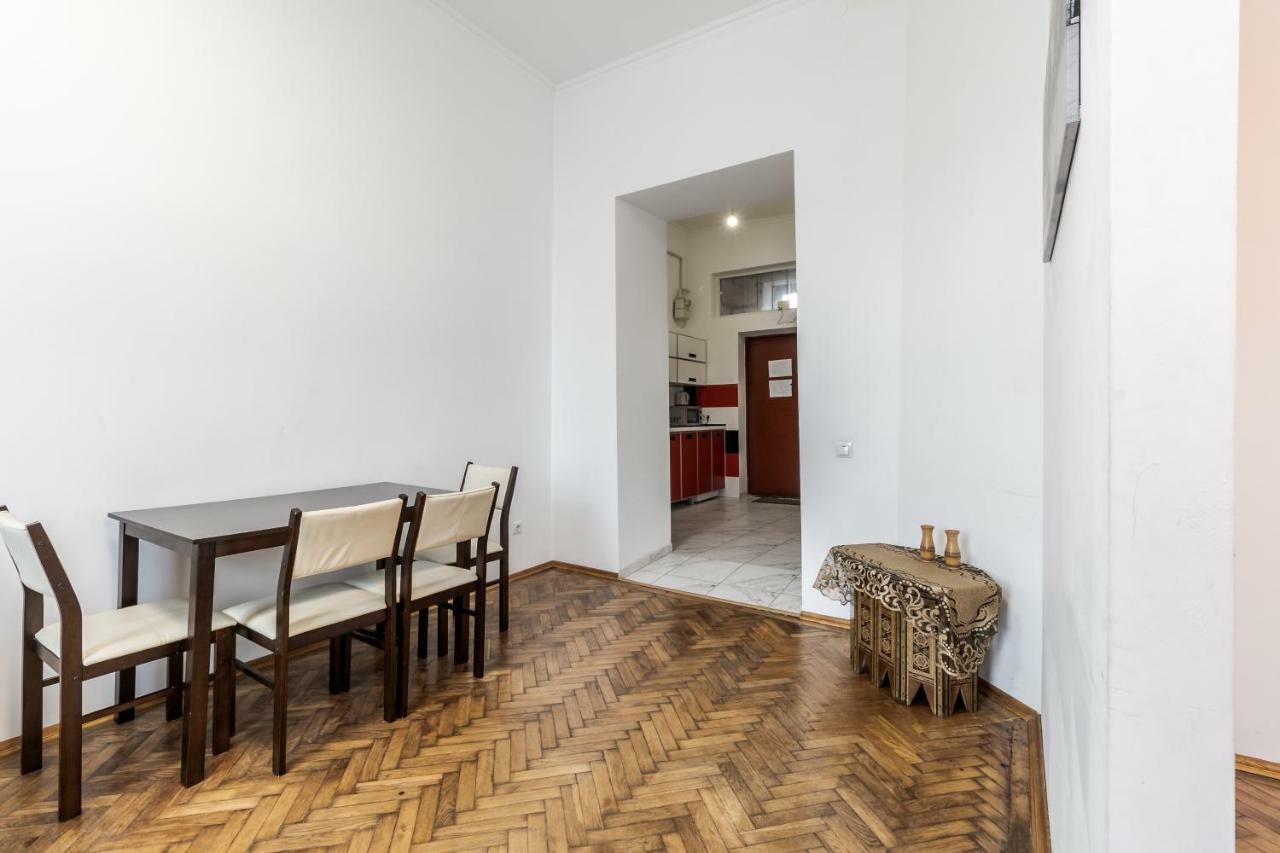 Kumpel Apartment Lviv Eksteriør bilde