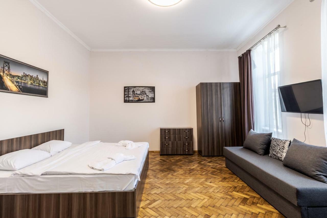 Kumpel Apartment Lviv Eksteriør bilde